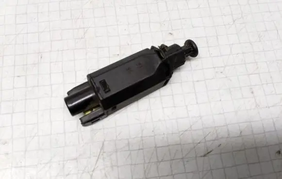 Audi A3 S3 8L Brake pedal sensor switch 191945515