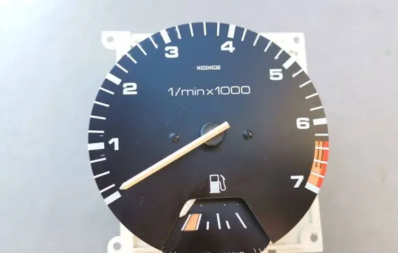 Volkswagen Golf II Speedometer (instrument cluster) FS1082