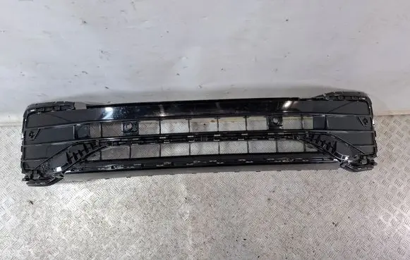 Volkswagen Tiguan Front bumper lower grill 5NN853677L