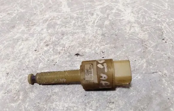Audi A6 S6 C5 4B Brake pedal sensor switch 4A0945515A