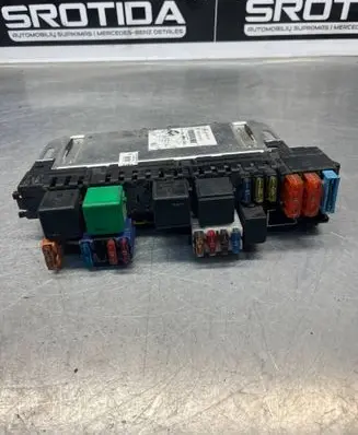 Mercedes-Benz S W220 Fuse module A0265455332