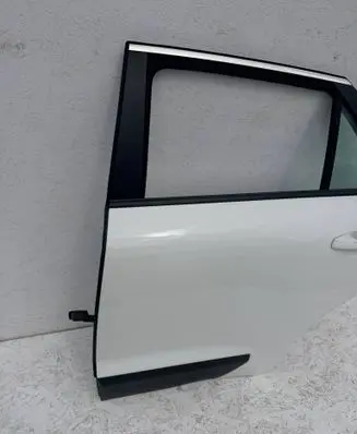 KIA Niro Rear door 
