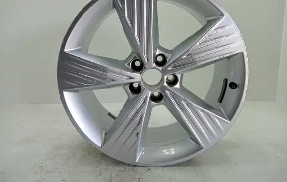 Audi e-tron R19 alloy rim 89A601025B