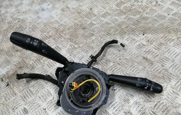 Fiat Tipo Wiper turn signal indicator stalk/switch 00520677850 A2C12339700 10R057632