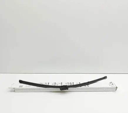 Peugeot 2008 II Windshield/front glass wiper blade 1682775480