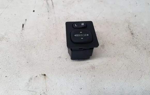 Toyota Corolla Verso AR10 Wing mirror switch 769746F