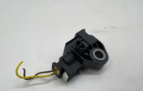 Mercedes-Benz E W213 Airbag deployment crash/impact sensor A2139051300