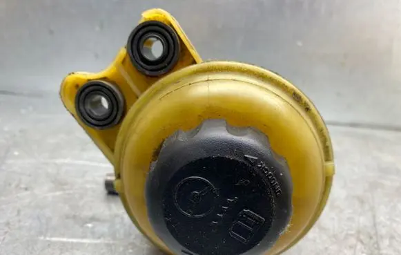 Opel Antara Power steering fluid tank/reservoir 07022 170147