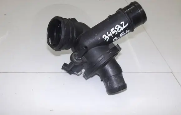 Mercedes-Benz SLK R172 Thermostat/thermostat housing A6512000615
