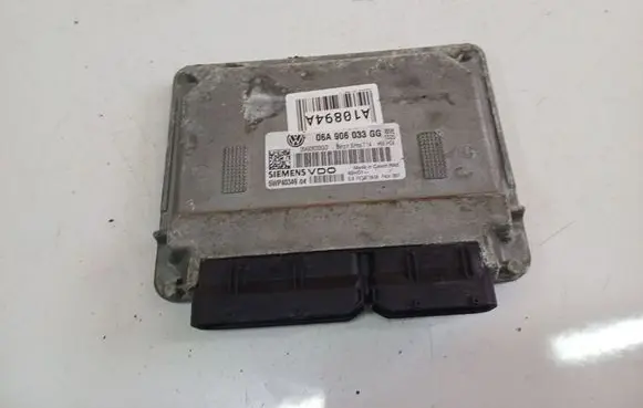 Volkswagen Golf V Engine control unit/module 06A906033GG