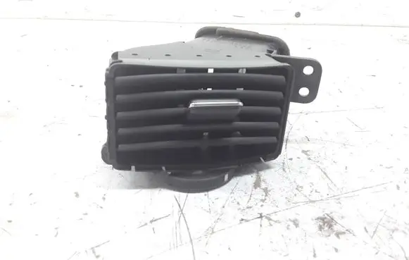 Toyota Corolla Verso AR10 Dash center air vent grill 5566064010