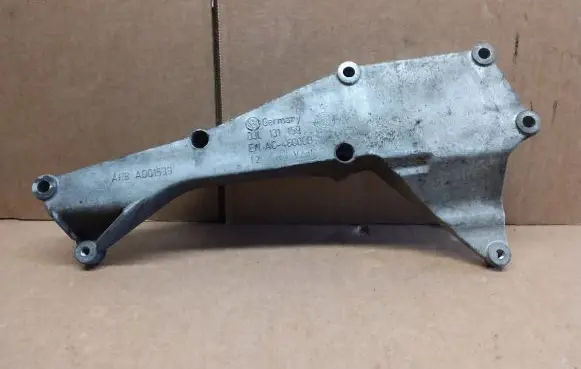 Audi A4 S4 B8 8K EGR valve cooler bracket 03L131159