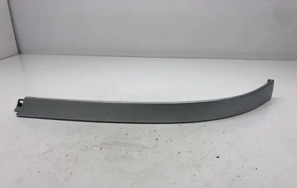 Under headlight/headlamp trim