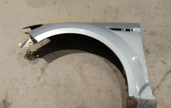 Ford Mondeo MK IV Fender 