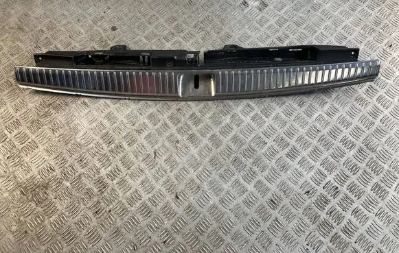 Mercedes-Benz E W213 Tailgate/boot lid lock trim 