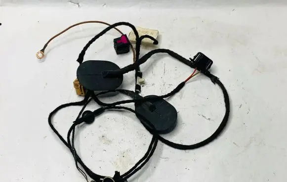 Volkswagen Transporter - Caravelle T4 Front door wiring loom 7H0035N