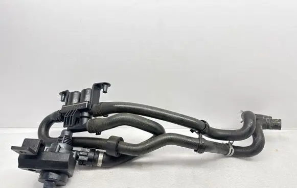 BMW 5 E60 E61 Coolant heater control valve 6931708 50018904
