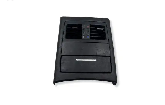 BMW 3 E90 E91 Rear air vent grill 58450713 E1182342