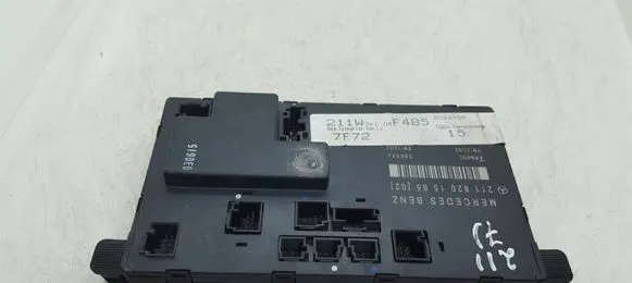 Mercedes-Benz E W211 Door control unit/module 2118201585