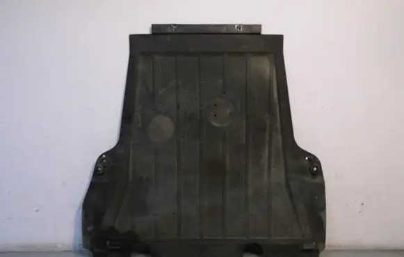 Renault Clio IV Engine splash shield/under tray