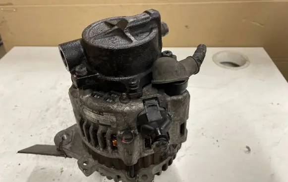 KIA Sportage Generator/alternator 3730027020 021319261