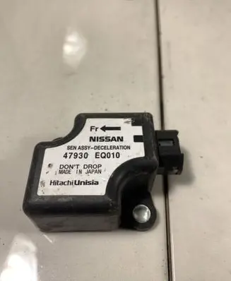 Nissan X-Trail T30 ESP acceleration yaw rate sensor 47930EQ010