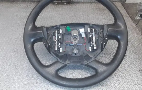 Nissan Primastar Steering wheel 8200198978