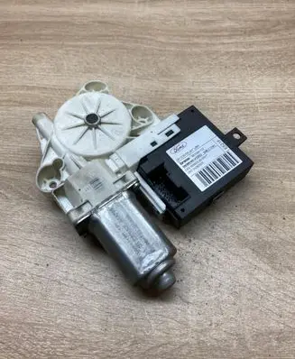 Ford Focus Rear door window regulator motor 981536102 5WK11574H