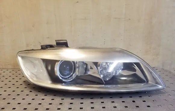 Audi Q7 4L Headlight/headlamp 4L0941004D
