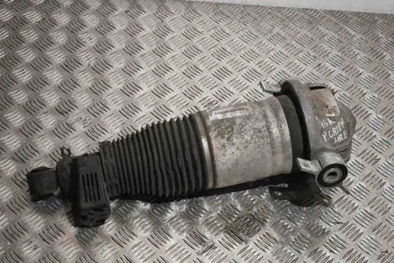 Volkswagen Touareg I Rear shock absorber/damper 7L0512345C 7L5616019F