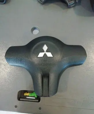 Mitsubishi Lancer Steering wheel airbag B5AT6KJABF6J 7030A146