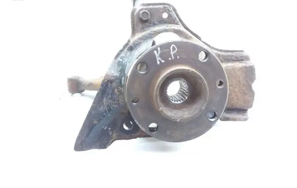 Fiat Punto (176) Front wheel hub