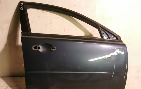 Volvo V70 Front door