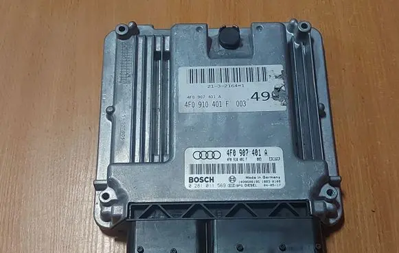 Audi A6 S6 C6 4F Engine control unit/module 4F0910401F
