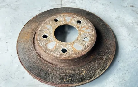 Chrysler Grand Voyager V Rear brake disc