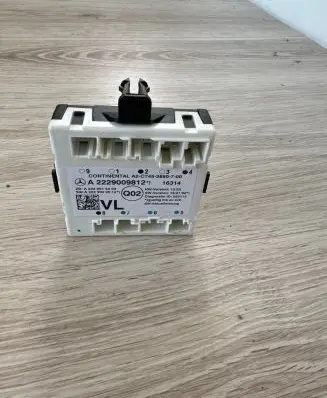 Mercedes-Benz GLC X253 C253 Door control unit/module A2229009812