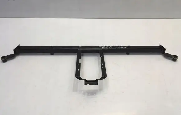 Peugeot 3008 II Hybrid/electric vehicle battery bracket 9825735680