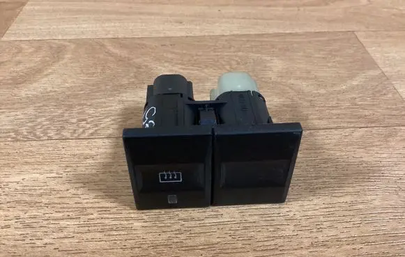Ford Mondeo Mk III Windscreen/window heater switch 1S7T18C621AA