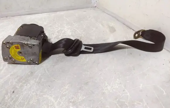 Audi A3 S3 8L Rear seatbelt 8L3857805