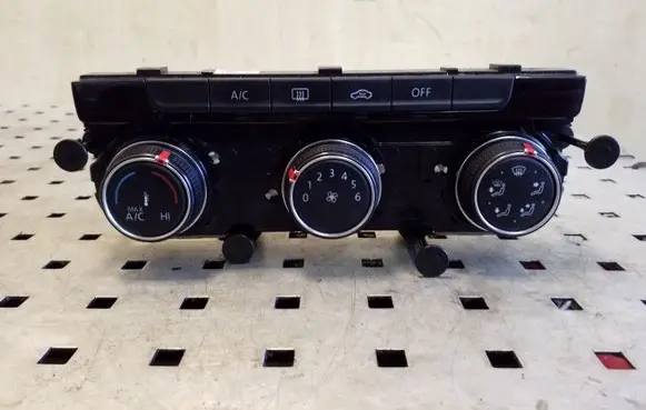 Volkswagen PASSAT B8 Climate control unit 5G0907426T