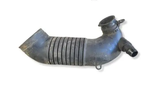 Audi A4 S4 B7 8E 8H Intercooler hose/pipe 8E0129615