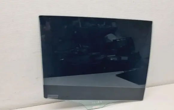 Rear door window glass