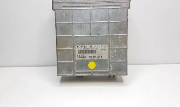 Audi A4 S4 B5 8D Engine control unit/module 8D0907557B