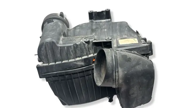 Mercedes-Benz B W247 Air filter box A6080902000