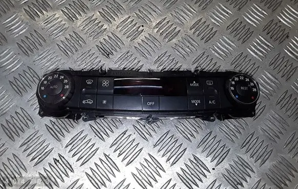 Mercedes-Benz E W211 Climate control unit 2118300890