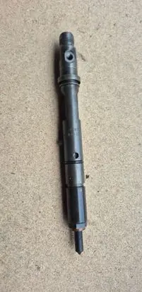 Fuel injector