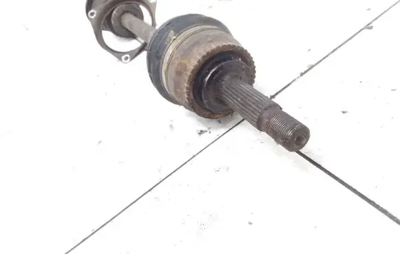 Mitsubishi Carisma Front driveshaft