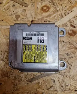 Toyota RAV 4 (XA40) Airbag control unit/module 891700R140 062031A