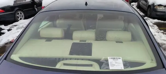 Maserati Quattroporte Rear windscreen/windshield window 