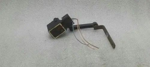 Mercedes-Benz R W251 Rear air suspension level height sensor A0105427717